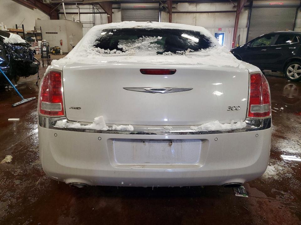 Photo 6 from auction – 2014 CHRYSLER 300 with VIN 2C3CCARG7EH229275