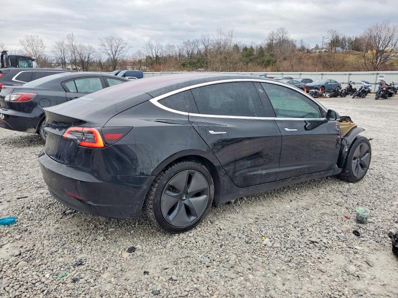 Photo 3 from auction – 2018 TESLA MODEL 3 with VIN 5YJ3E1EA2JF039813