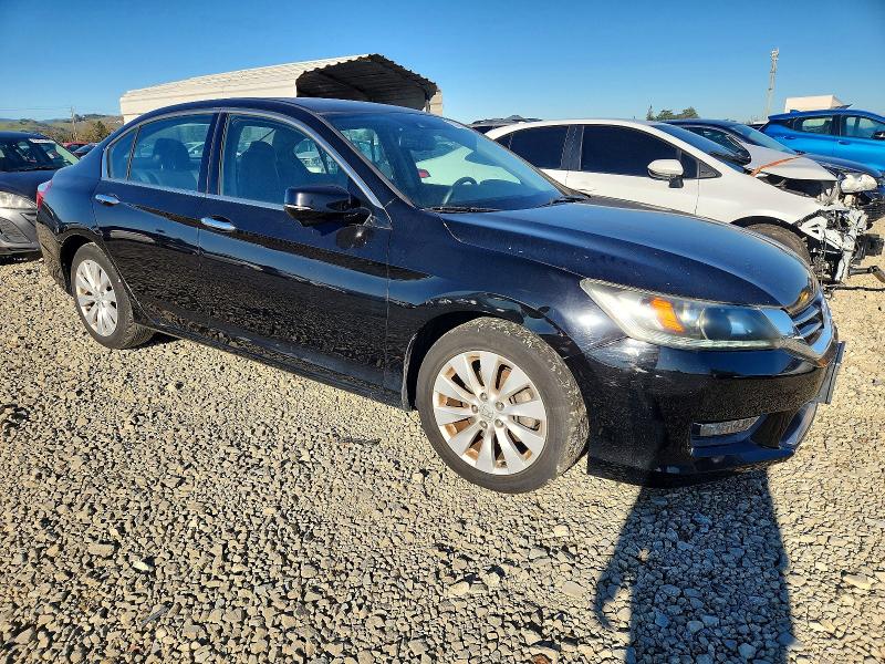 Photo 4 from auction – 2014 HONDA ACCORD with VIN 1HGCR3F80EA033312