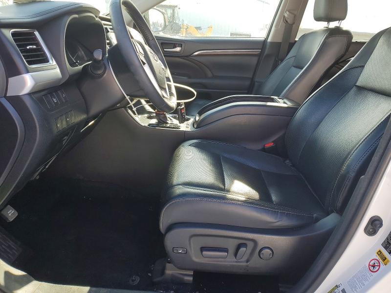 Photo 7 from auction – 2016 TOYOTA HIGHLANDER with VIN 5TDDKRFH5GS232131