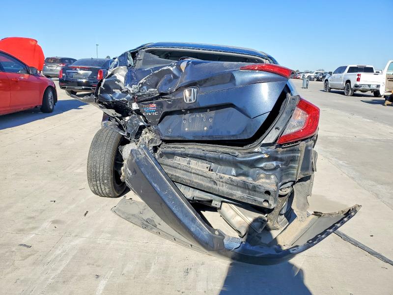 Photo 6 from auction – 2018 HONDA CIVIC with VIN 2HGFC2F55JH579307
