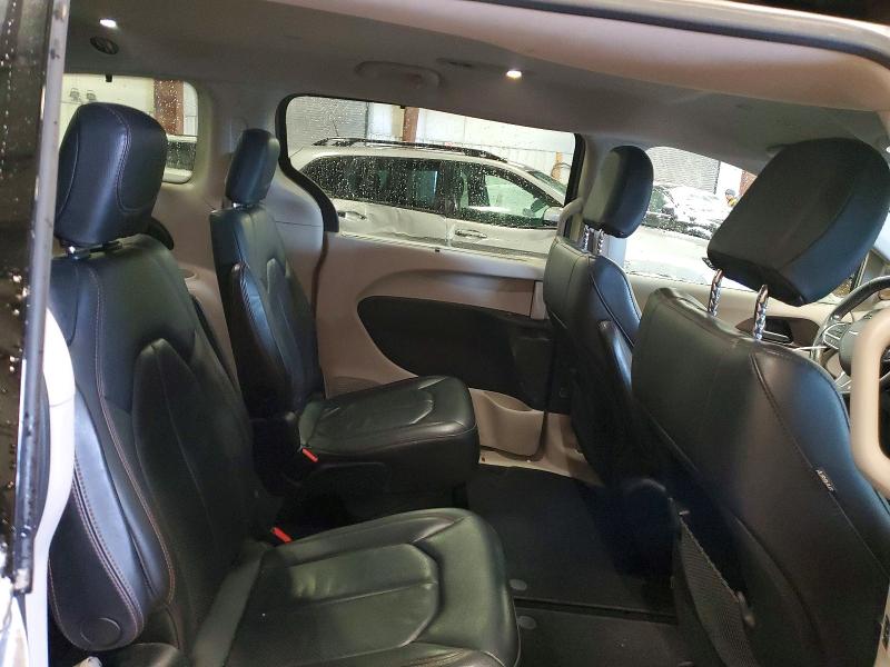 Photo 11 from auction – 2018 CHRYSLER PACIFICA with VIN 2C4RC1BG7JR279596