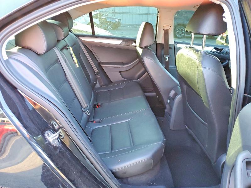 Photo 10 from auction – 2017 VOLKSWAGEN JETTA SE with VIN 3VWDB7AJ8HM269834