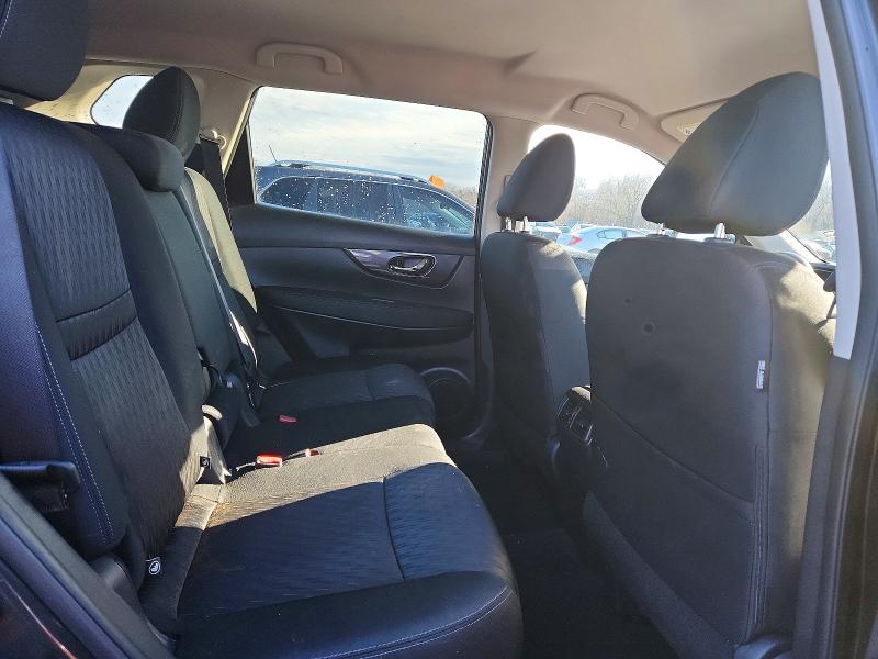 Photo 11 from auction – 2018 NISSAN ROGUE S with VIN KNMAT2MV2JP615106