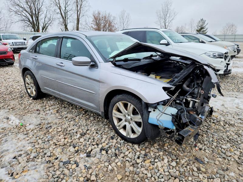 Photo 4 from auction – 2013 CHRYSLER 200 TOURIN with VIN 1C3CCBBB7DN718589