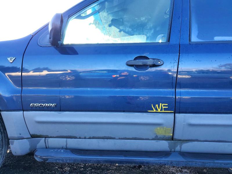 Photo 13 from auction – 2002 FORD ESCAPE XLS with VIN 1FMYU02102KD01805