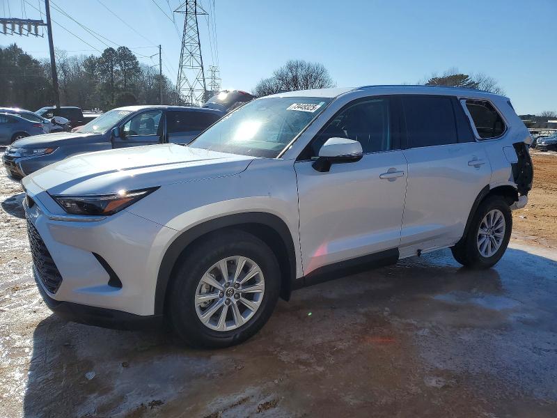 Photo 1 from auction – 2024 TOYOTA GRAND HIGH with VIN 5TDAAAA5XRS017741
