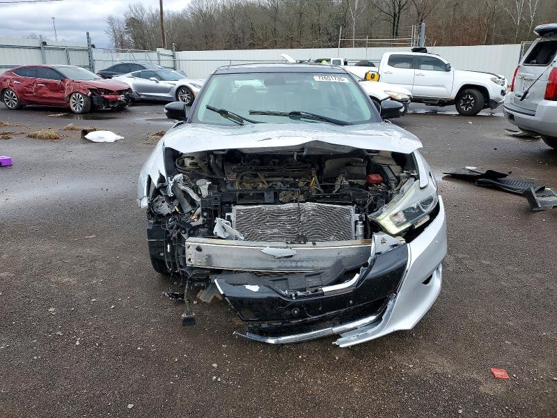 Photo 5 from auction – 2016 NISS MAXIMA with VIN 1N4AA6AP8GC440191