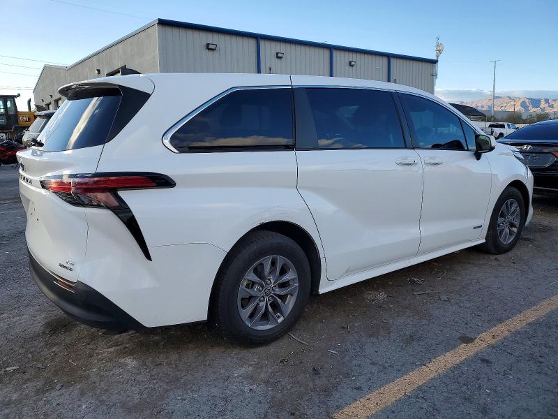 Photo 3 from auction – 2021 TOYOTA SIENNA LE with VIN 5TDKRKEC6MS031768