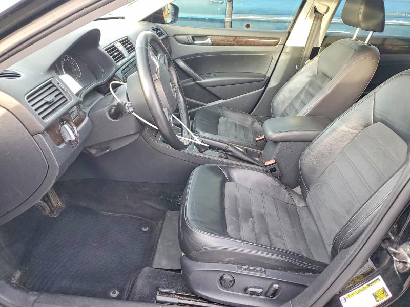 Photo 7 from auction – 2014 VOLKSWAGEN PASSAT with VIN 1VWCT7A38EC020652