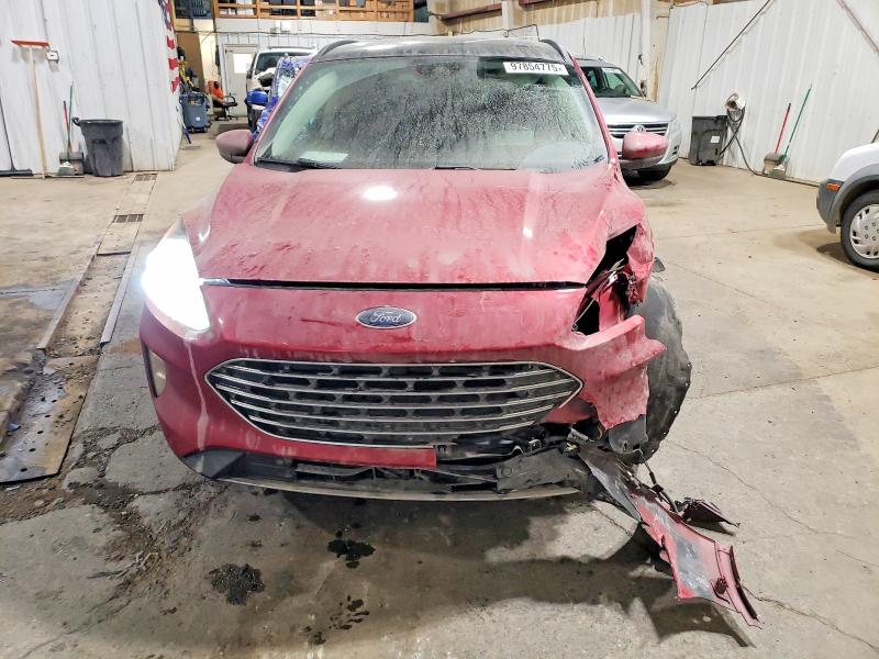 Photo 5 from auction – 2022 FORD ESCAPE TIT with VIN 1FMCU9J97NUB34843