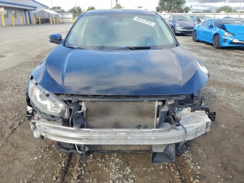 Photo 5 from auction – 2017 HONDA CIVIC EX with VIN 19XFC2F77HE216710