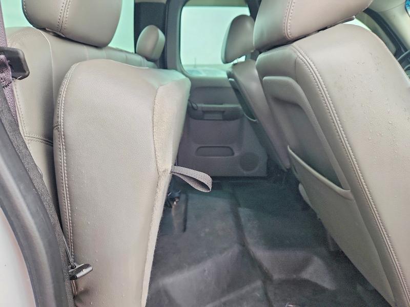 Фото 10 с аукциона – 2013 CHEVROLET SILVERADO с VIN 1GCRCPEX7DZ147348