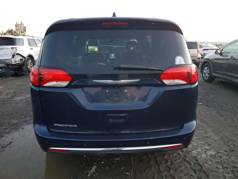 Photo 6 from auction – 2017 CHRYSLER PACIFICA T with VIN 2C4RC1EG2HR514296