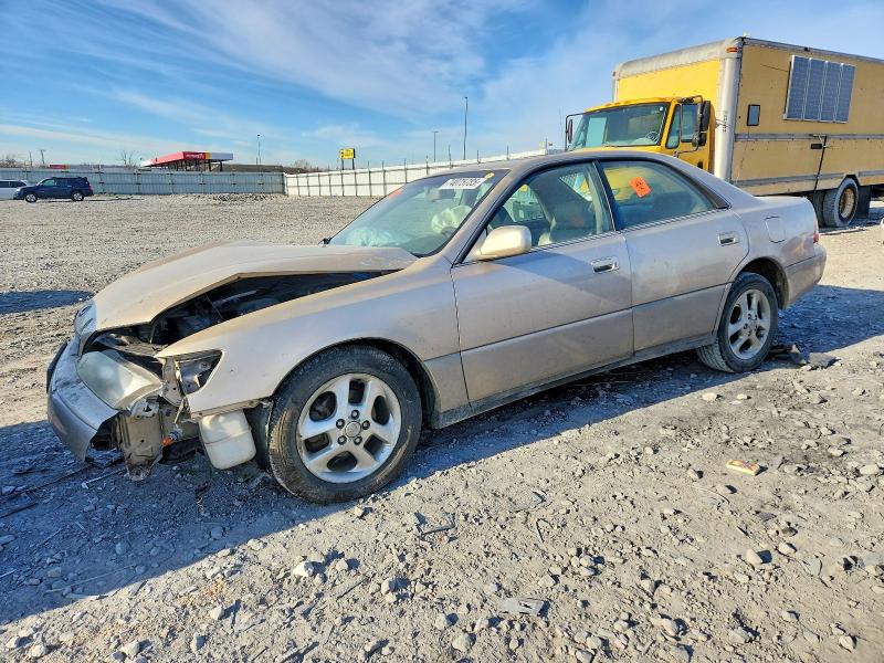 LEXUS ES 300 2001 with VIN JT8BF28G810303645 - Photo from auction