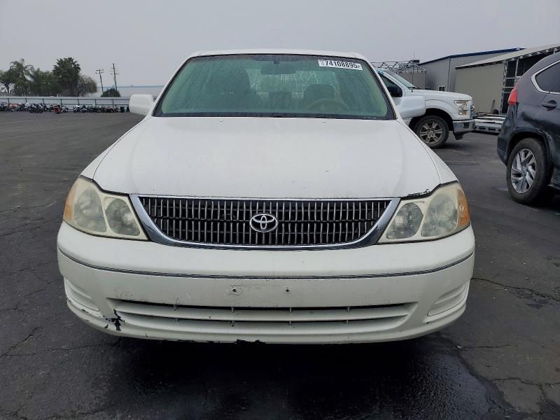 Photo 5 from auction – 2000 TOYOTA AVALON XL with VIN 4T1BF28BXYU060652