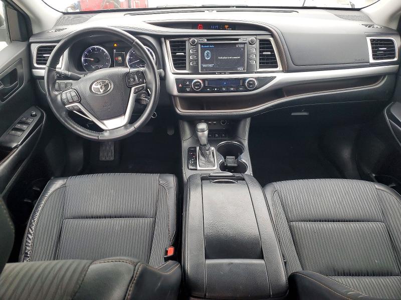 Photo 8 from auction – 2019 TOYOTA HIGHLANDER with VIN 5TDBZRFH5KS745858