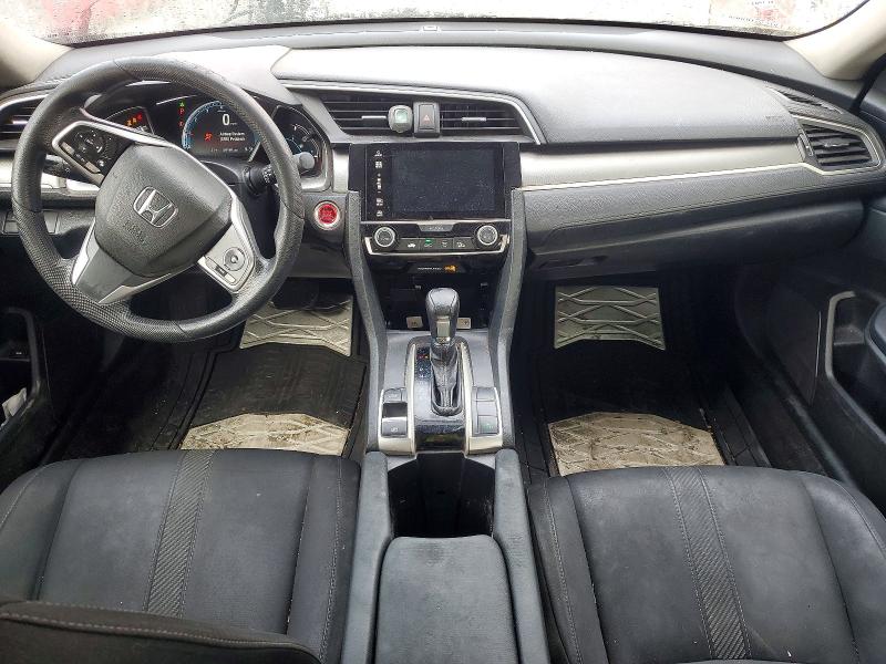 Photo 8 from auction – 2018 HONDA CIVIC with VIN 2HGFC2F72JH611082