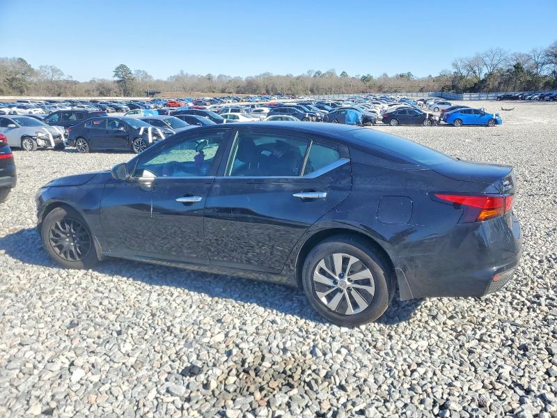 Photo 2 from auction – 2021 NISSAN ALTIMA with VIN 1N4BL4BV6MN327422