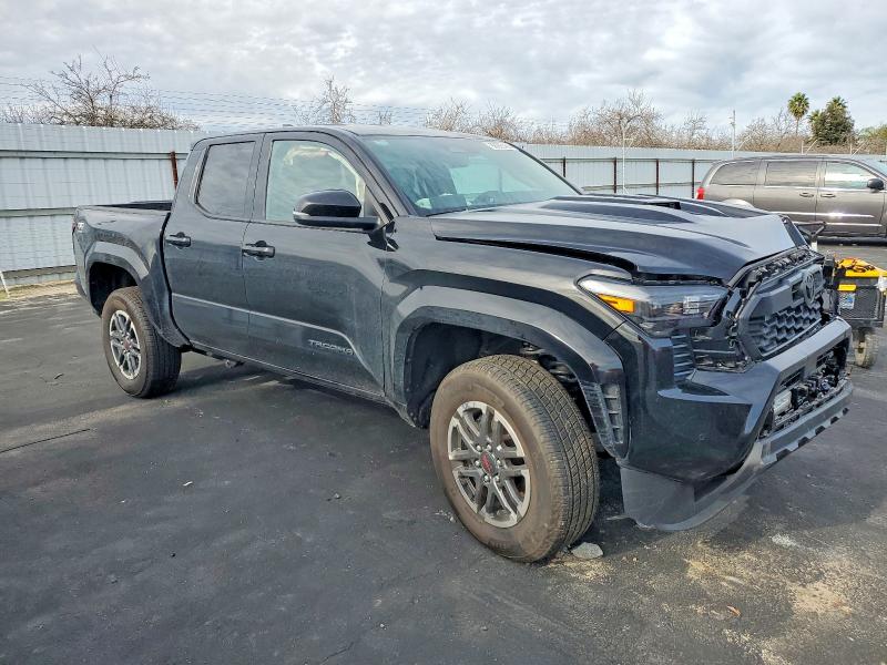 Photo 4 from auction – 2025 TOYOTA TACOMA with VIN 3TMLB5JN9SM182554