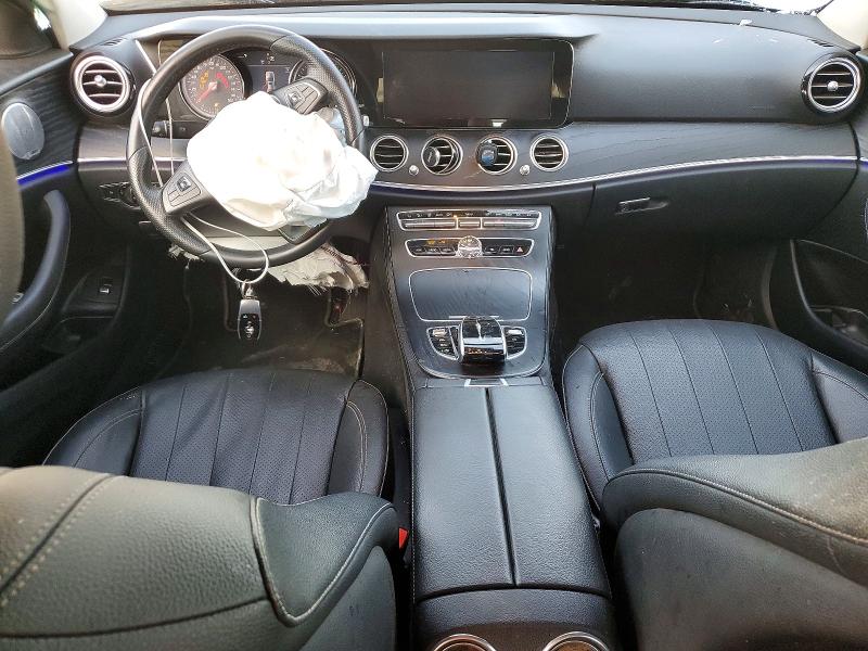 Photo 8 from auction – 2018 MERCEDES-BENZ E 300 with VIN WDDZF4JB5JA442206