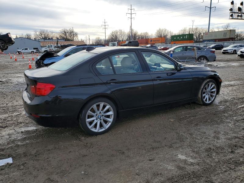 Photo 3 from auction – 2012 BMW 328 with VIN WBA3A5C59CF259051
