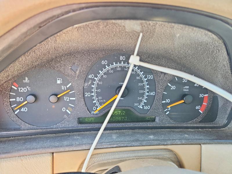 Photo 9 from auction – 1998 MERCEDES-BENZ E 300TD with VIN WDBJF25F5WA697128