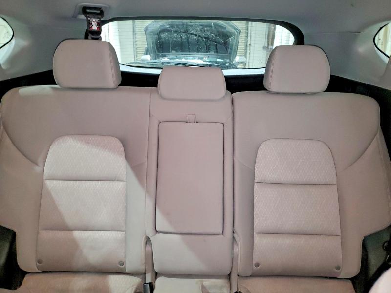 Photo 10 from auction – 2017 HYUNDAI TUCSON LIM with VIN KM8J3CA40HU488431