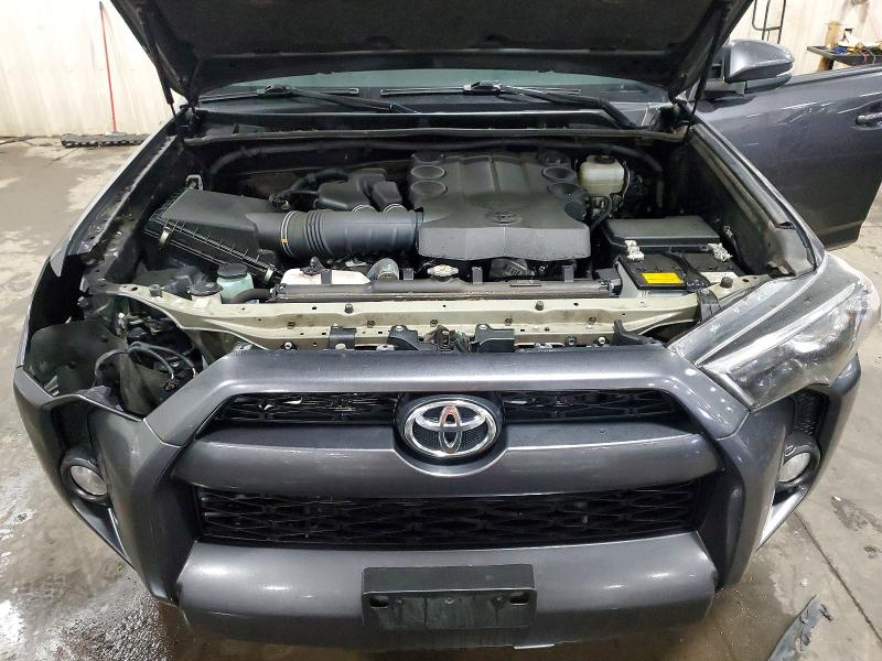Photo 12 from auction – 2019 TOYOTA 4RUNNER SR with VIN JTEBU5JR1K5672139