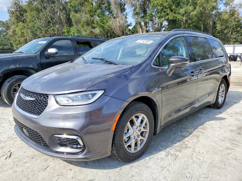 CHRYSLER PACIFICA 2022 with VIN 2C4RC1BG2NR155936 - Photo from auction