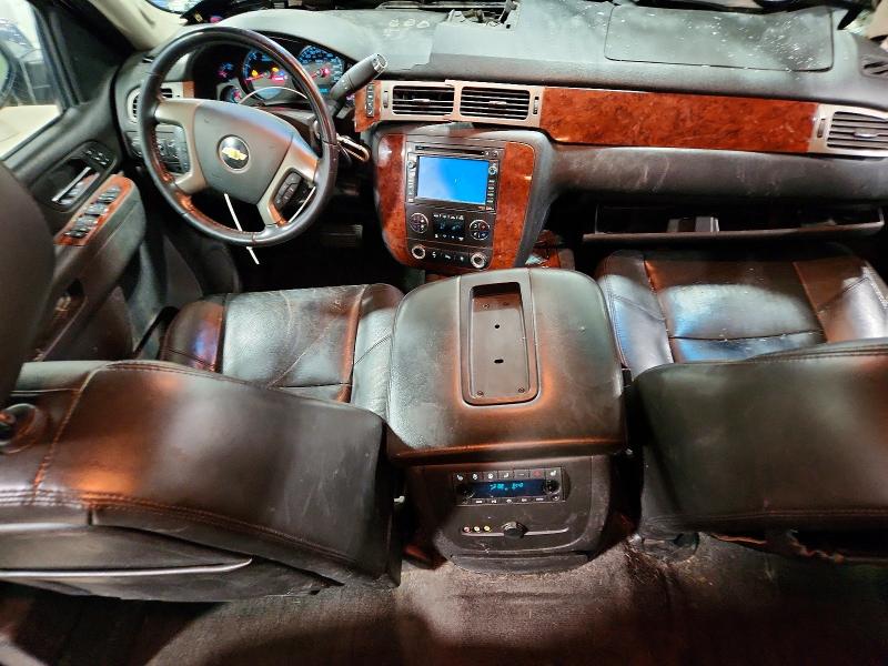 Photo 8 from auction – 2011 CHEVROLET SUBURBAN K with VIN 1GNSKKE3XBR166730
