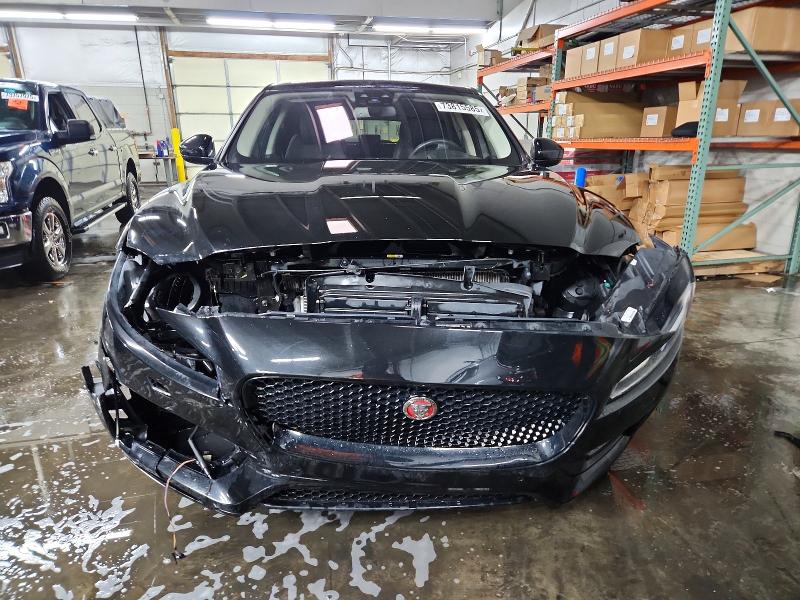 Photo 5 from auction – 2017 JAGUAR F-PACE with VIN SADCL2BV1HA897428