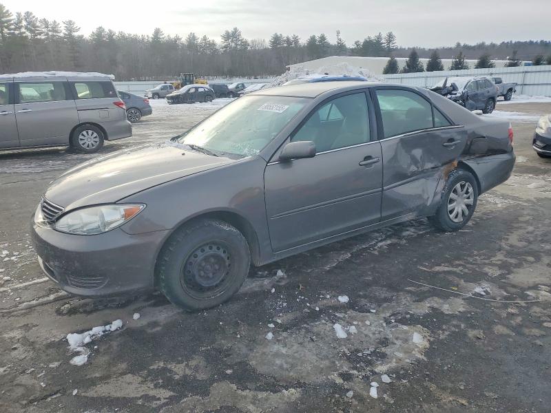 TOYOTA CAMRY 2006 with VIN 4T1BE32K26U719077 - Photo from auction