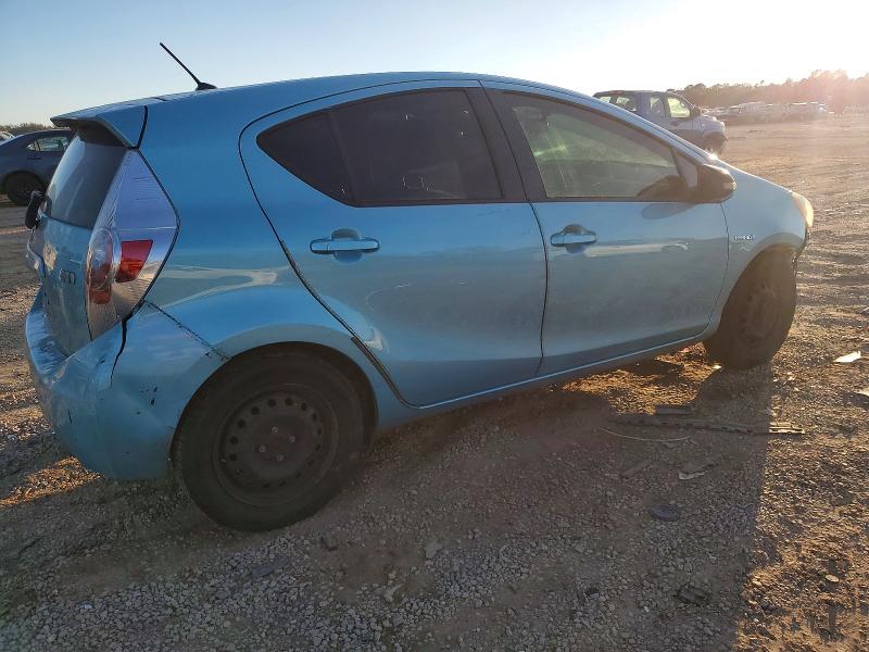 Photo 3 from auction – 2012 TOYOTA PRIUS C with VIN JTDKDTB37C1013509