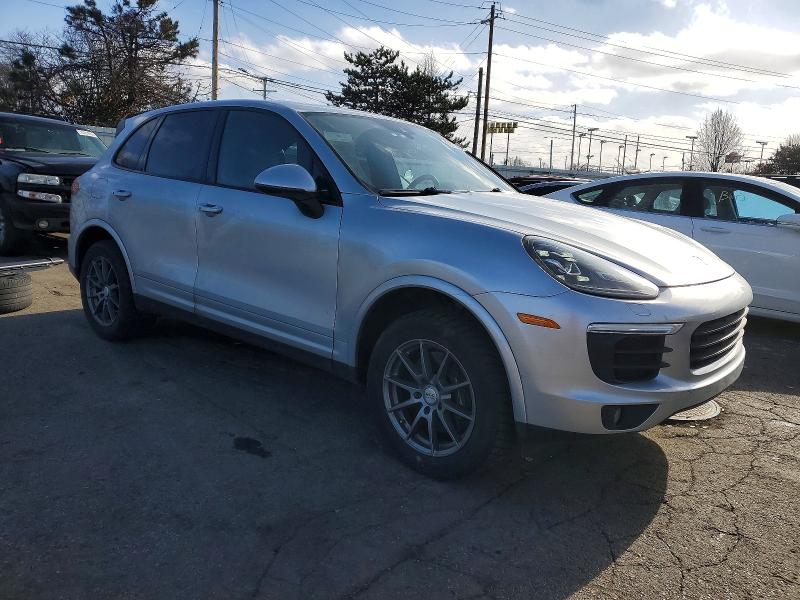 Photo 4 from auction – 2017 PORSCHE CAYENNE with VIN WP1AA2A24HKA85453