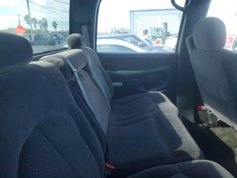 Photo 11 from auction – 2002 CHEVROLET SILVERADO with VIN 1GCHK23112F165018