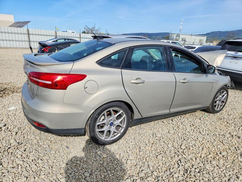 Photo 3 from auction – 2015 FORD FOCUS with VIN 1FADP3F27FL319111