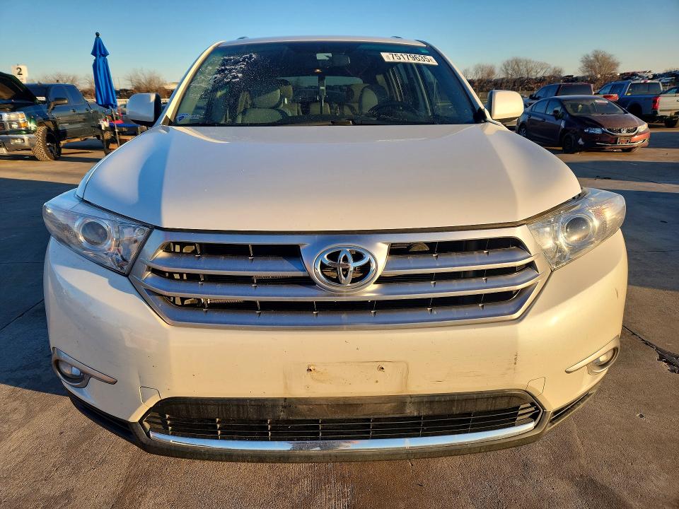 Photo 5 from auction – 2012 TOYOTA HIGHLANDER with VIN 5TDZK3EH6CS075014