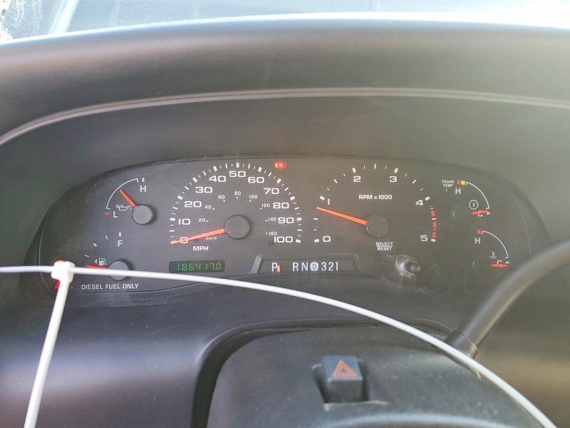 Photo 9 from auction – 2005 FORD EXCURSION with VIN 1FMNU42P35EC66338