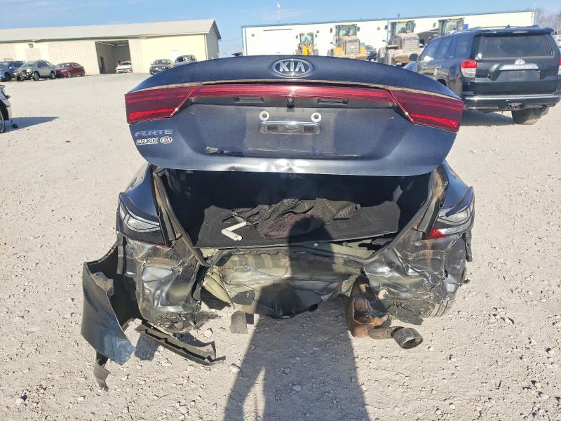 Photo 6 from auction – 2019 KIA FORTE FE with VIN 3KPF24AD5KE095923