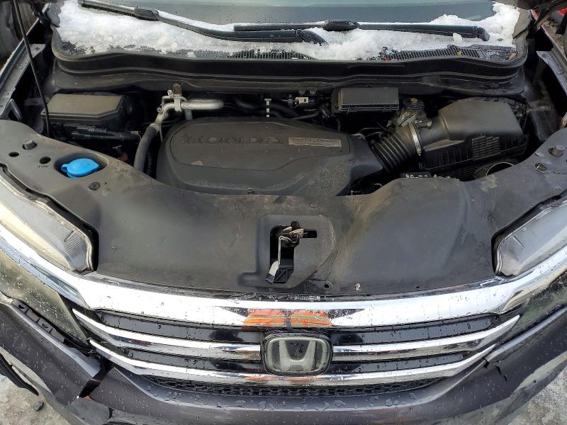 Photo 12 from auction – 2017 HONDA PILOT TOUR with VIN 5FNYF6H94HB059363