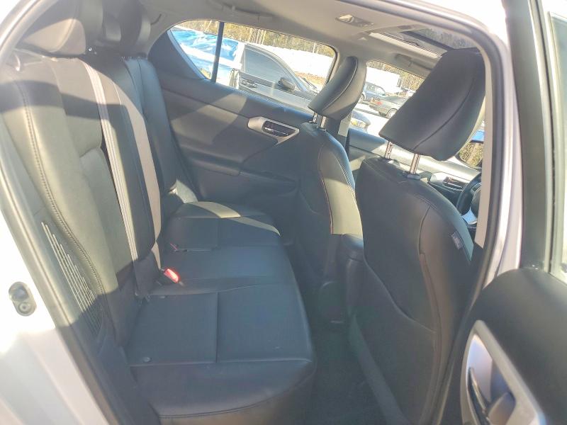 Photo 10 from auction – 2011 LEXUS CT 200 with VIN JTHKD5BH0B2002253