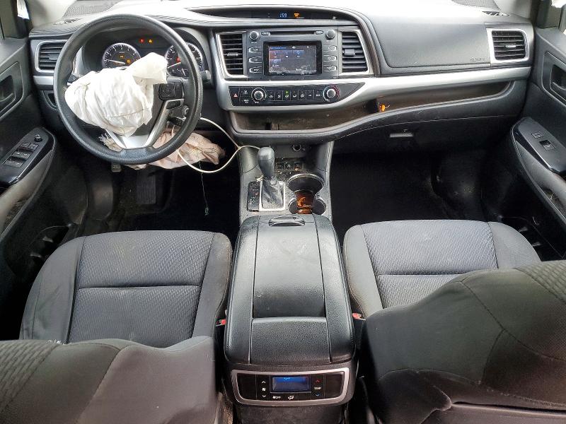 Photo 8 from auction – 2016 TOYOTA HIGHLANDER with VIN 5TDBKRFH8GS281637