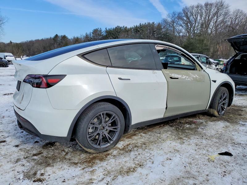 Photo 3 from auction – 2024 TESLA MODEL Y with VIN 7SAYGDED6RA318642