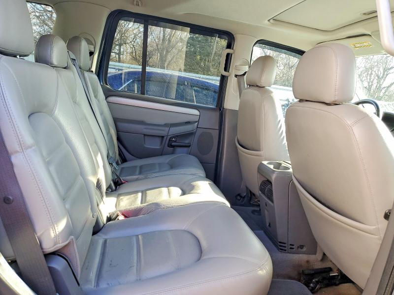 Photo 11 from auction – 2004 FORD EXPLORER X with VIN 1FMZU73E14UC09897