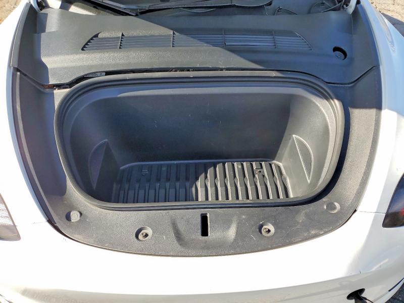 Photo 11 from auction – 2022 TESLA MODEL Y with VIN 7SAYGDEE5NF411447