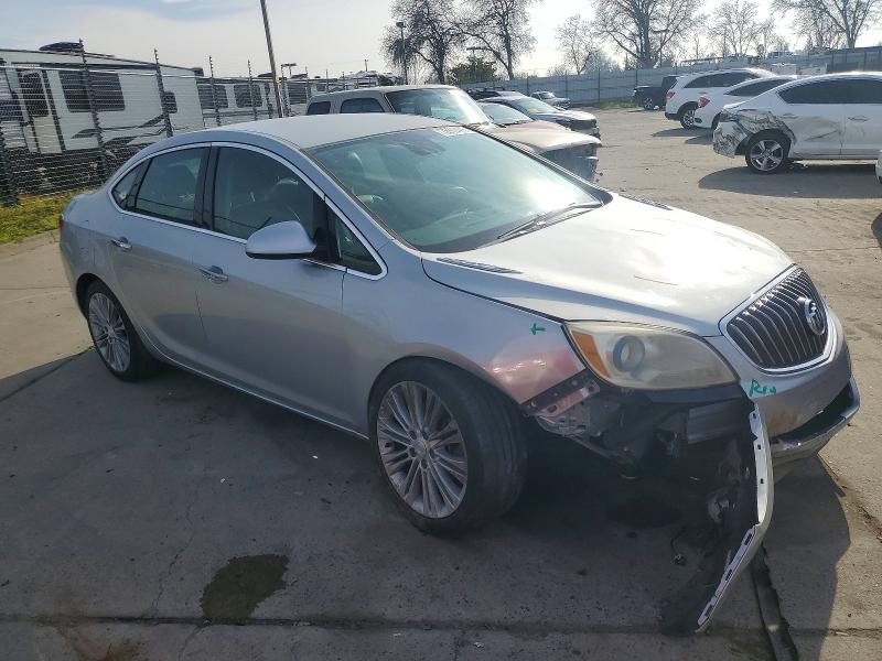 Photo 4 from auction – 2013 BUICK VERANO with VIN 1G4PP5SK0D4220058
