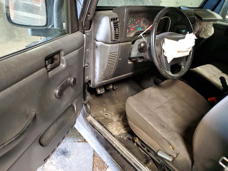 Photo 8 from auction – 2005 JEEP WRANGLER / with VIN 1J4FA64S65P375325