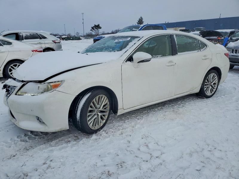 LEXUS ES 350 2015 with VIN JTHBK1GG8F2185213 - Photo from auction