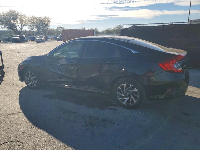 Photo 2 from auction – 2016 HONDA CIVIC with VIN 19XFC2F72GE057058